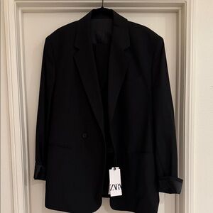 Zara Men's Elegant Black Sport Suit